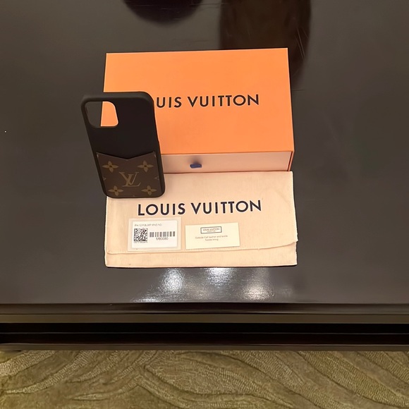 Louis Vuitton I Phone 12 / 12 Pro Phone Bumper - Picture 3 of 4
